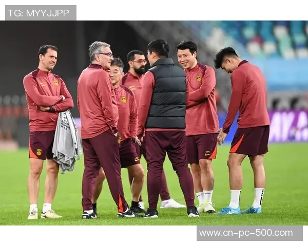 中国男足迎战澳大利亚队全力争胜期待精彩表现与历史突破